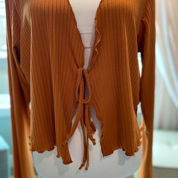 Urban Outfitters Leila ribbed tie-front long sleeve top size 3X - Picture 9 of 14